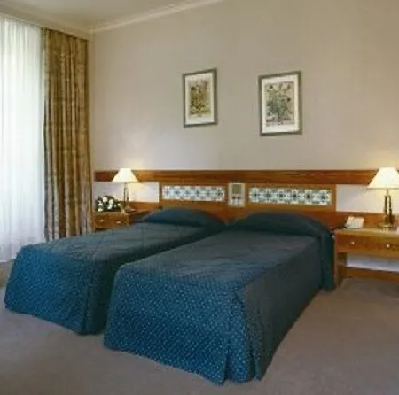 Universal Hotel 3*