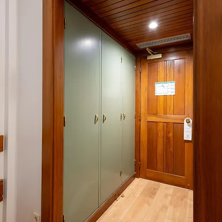 Otel Universal Geres