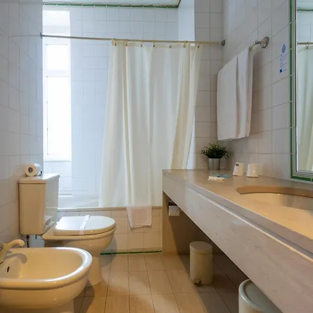 Hotel Universal 3*