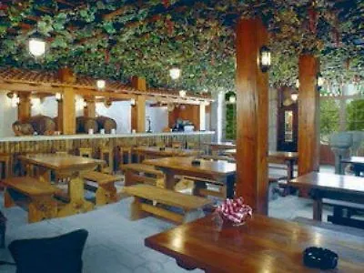 Universal Hotel Geres